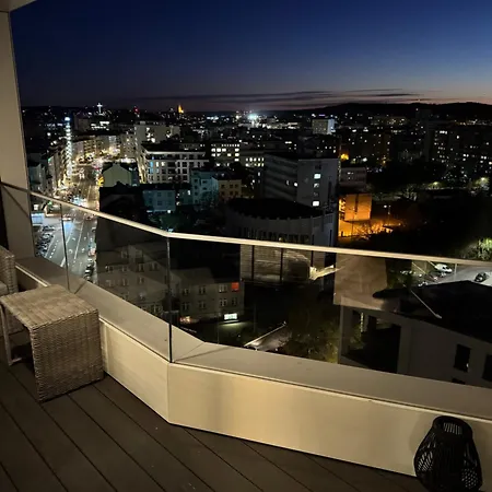 Modern Vero Portova * グディニャ