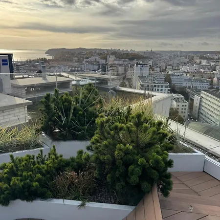 Modern Vero Portova アパート